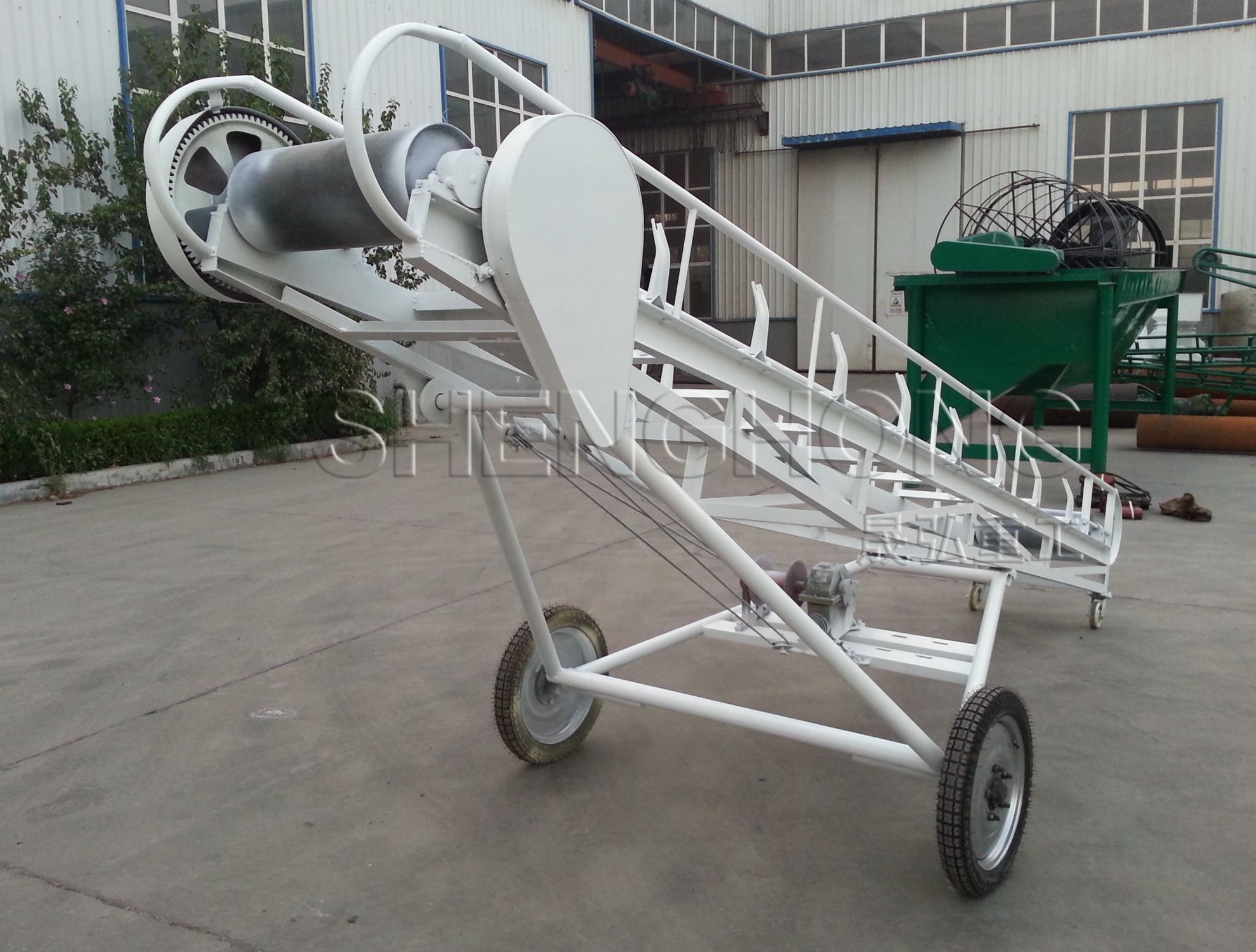 mobile conveyor